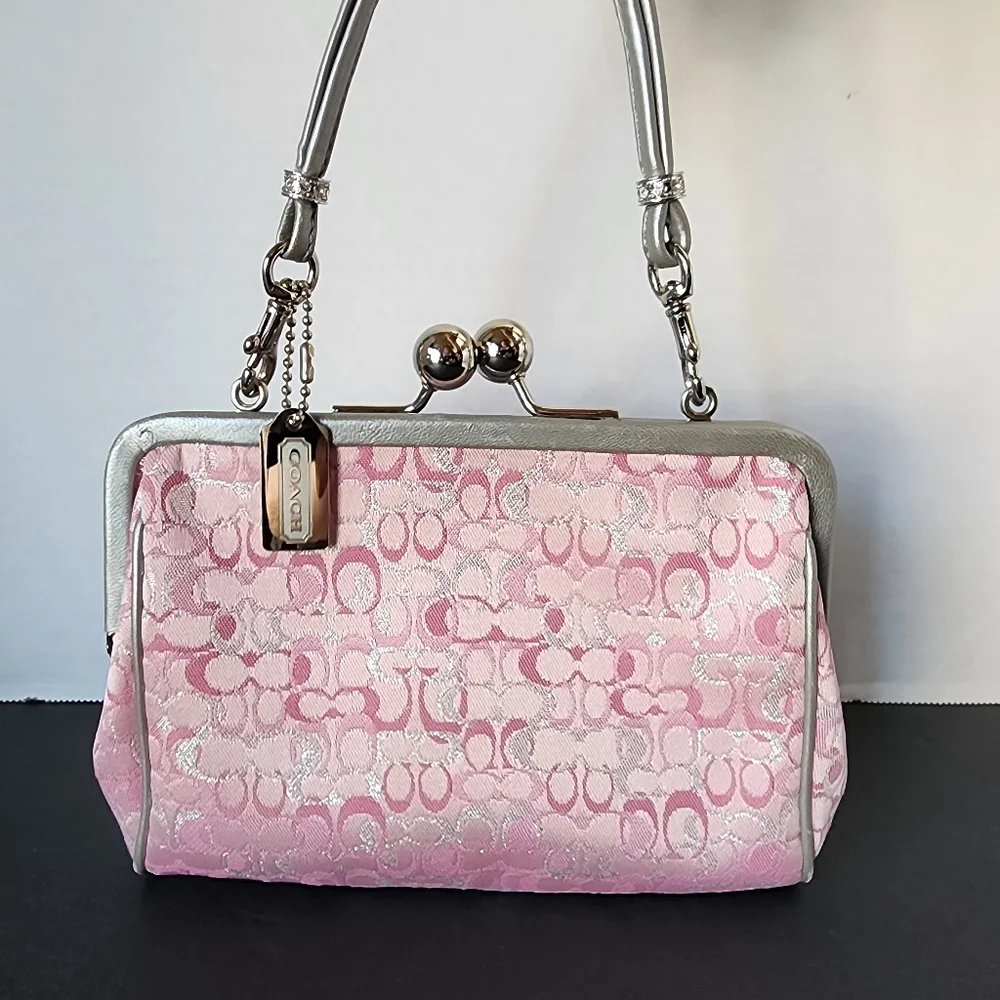 Coach Rare Vintage Pink Optic Signature Lurex Framef Kisslock Bag 2004, 8948 - Picture 2 of 14
